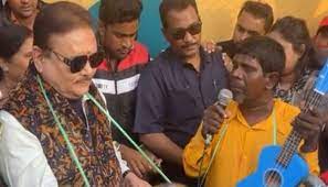 ‘কাঁচা বাদাম’ ভুবন বাদ্যকরের দিকে সাহায্যের হাত মদন মিত্রের, দক্ষিণেশ্বরে বানিয়ে দিলেন বাদামের দোকান 2 badam badam