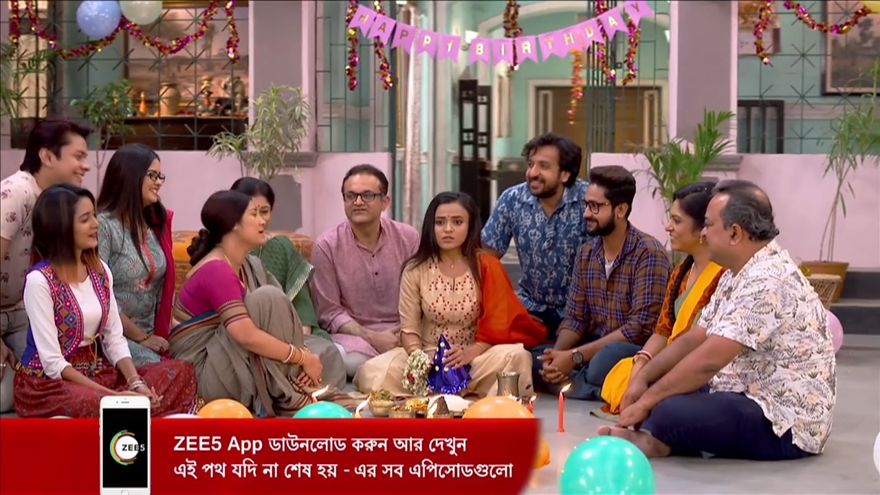 কেন নিজের জন্মদিন পালন করতে চায় না উর্মি? রহস্যের সমাধান হবে কিছুদিন পর, চলে এল এই পথের নয়া প্রোমো! 2 EPJNSH