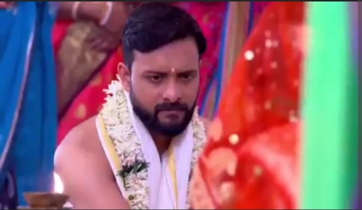 আবার মিঠাইকে হারাবে ফুলঝুরি!হাত ধরে লালন বুঝে গেল এটা চড়ুইয়ের হাত, ধূলোকণায় চলছে টানটান উত্তেজনা 4 Dhulokona