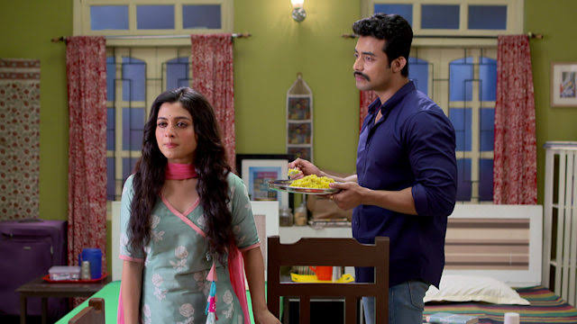 Guddi: "প্রথমে লুচ্চা অনুজের লালসার শিকার শিরিন আর এখন অনুজ প্রাক্তন স্ত্রীর সঙ্গে পরকীয়া করতে গেলে শিরিন বাধা দিলেই ও খারাপ?" গুড্ডি ধারাবাহিকের আসল নায়িকার থেকে নায়িকার দিদির চরিত্রকেই ভালো বলছে দর্শকরা 4 Bengali television