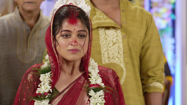 Guddi: "প্রথমে লুচ্চা অনুজের লালসার শিকার শিরিন আর এখন অনুজ প্রাক্তন স্ত্রীর সঙ্গে পরকীয়া করতে গেলে শিরিন বাধা দিলেই ও খারাপ?" গুড্ডি ধারাবাহিকের আসল নায়িকার থেকে নায়িকার দিদির চরিত্রকেই ভালো বলছে দর্শকরা 2 Bengali television