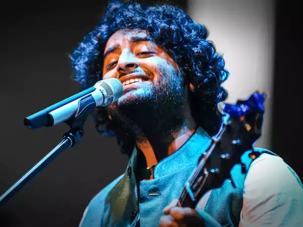 গায়ক নয়, চেয়েছিলেন ভিক্ষুক হতে! কিন্তু কেন? 'সুর সম্রাট' অরিজিতের এই চাওয়া সম্পর্কে জানলে চোখে জল আসবে আপনারও 2 Arijit Singh