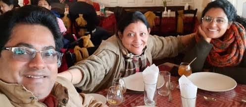 মা চলে গেছেন অকালে, বাবাকে ছেড়ে আলাদা থাকেন শংকর চক্রবর্তীর একমাত্র মেয়ে! এখন কী করছেন তিনি? 2 Bengali actor